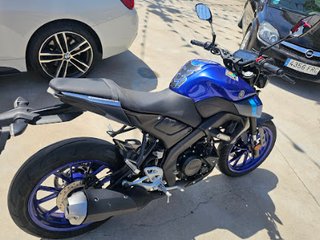 YAMAHA MT125