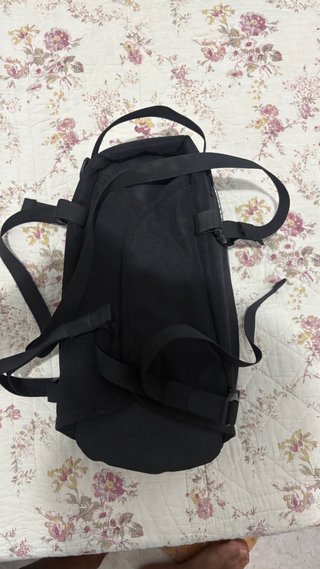 Mochila depósito moto con pantalla táctil