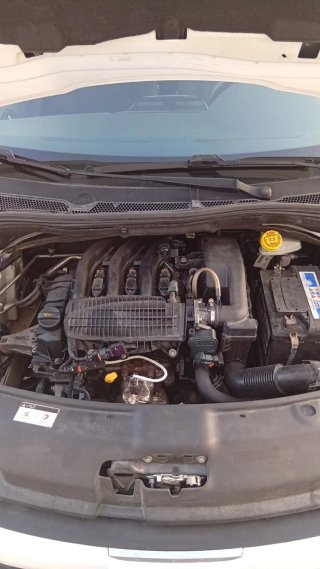 Peugeot 208 2016