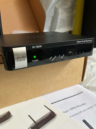 Cisco RV180W VPN Router Inalámbrico