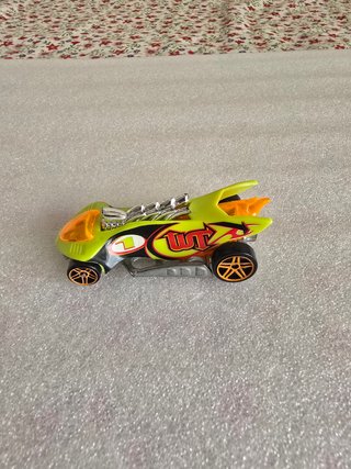 Due Macchinine Hot Wheels