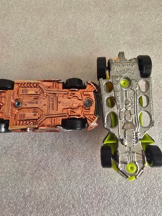 Due Macchinine Hot Wheels