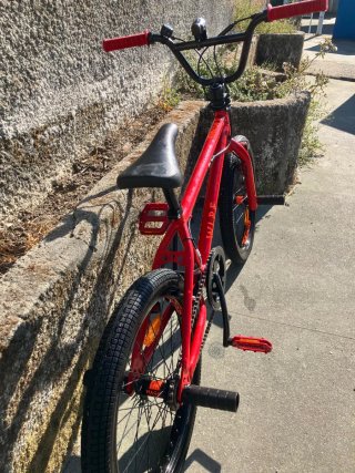Bicicleta BMX B'Twin 320 Roja