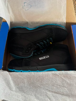 Zapatos de seguridad Sparco negros y azules