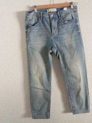 Pantalón vaquero pitillo Stradivarius Talla L