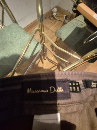 Pantalon Massimo Dutti 42 por 6 euros