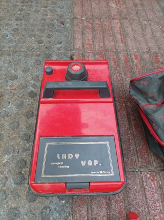 Vaporeto Lady Vap con accesorios y bolsa