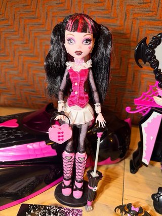Monster High Draculaura LIGA DORADA PACK