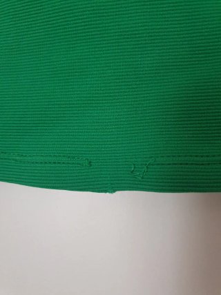 Top corto verde