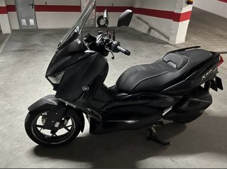 Yamaha X Max 300 Iron Max Negra