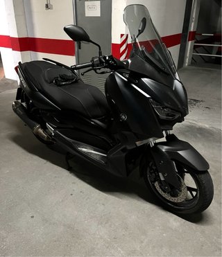 Yamaha X Max 300 Iron Max Negra