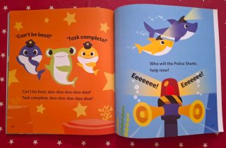 BABY SHARK AND THE POLICE SHARKS