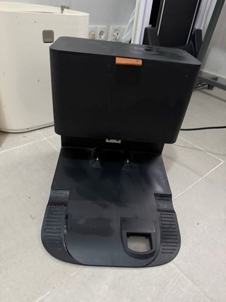 Robot iRoomba J7+ con base de autovaciado