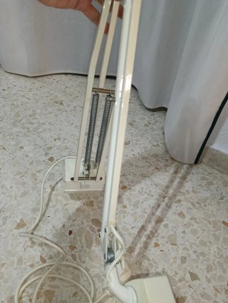 Lupa con brazo articulado