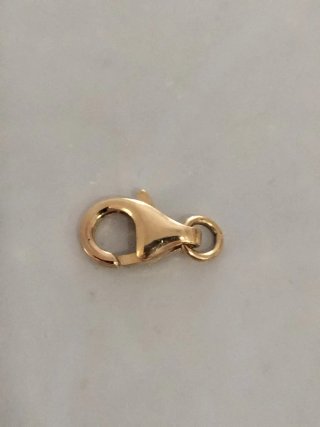 Cierre de oro para collar o pulsera nuevo.