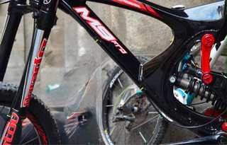 Bicicleta de Descenso Intense M9 Fro