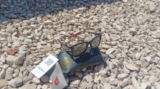 Gafas de Sol Ray-Ban Negras y Rojas