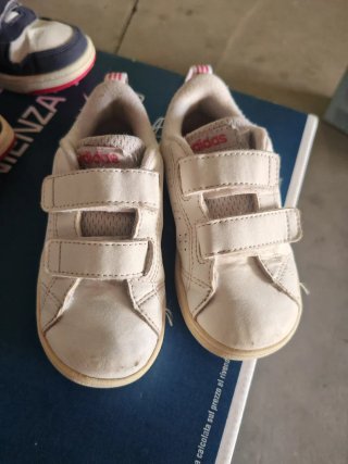 Scarpe Adidas bambina tg 24