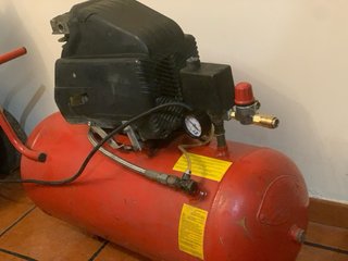 Compresor Shamal 50L Bien conservado y funcionando