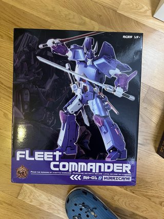 Transformers MH-01B Hurricane Fleet Commander KO