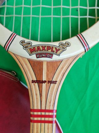 Dunlop Maxply Fort con Prensa y Funda