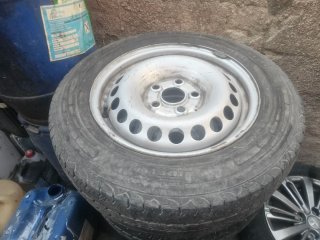 Llanta 205/55 R16 Pirelli T VW Transporter