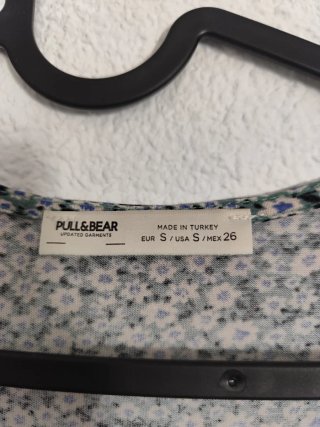 Vestido floral Pull&Bear S