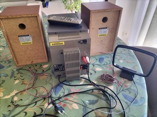 Minicadena LG LX-U251 con altavoces
