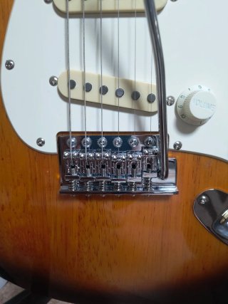 Squier Stratocaster con funda rígida