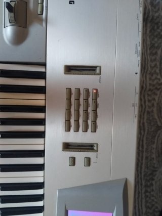 Korg Trinity 1995 (salida audio no funciona)