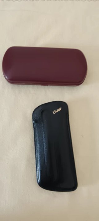 Dos estuches para cuidar tús gafas
