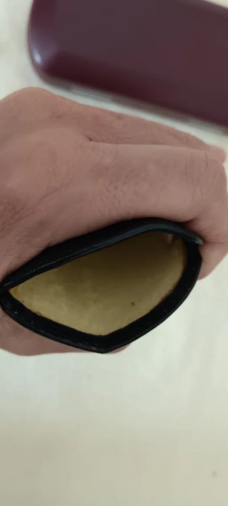 Dos estuches para cuidar tús gafas