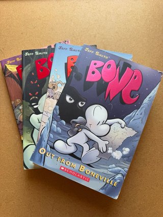 Jeff Smith. Bone. Vol. 1, 2, 3, 4