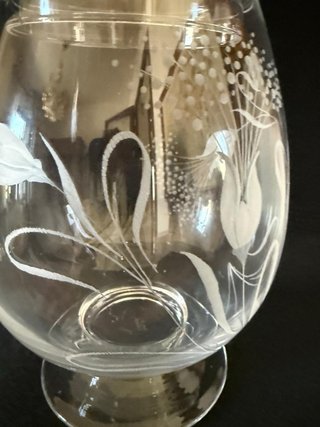 Antico vaso in cristallo inciso