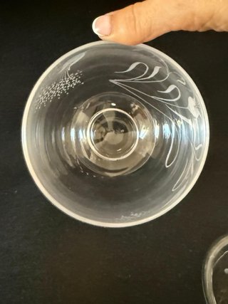 Antico vaso in cristallo inciso