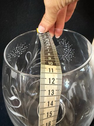 Antico vaso in cristallo inciso