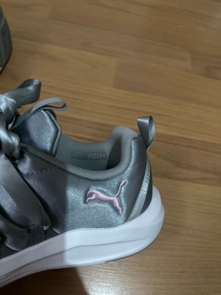 Zapatillas Puma plateadas