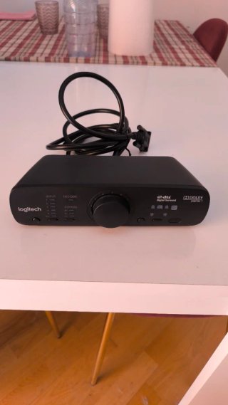 Home Cinema Logitech Z906 5.1 THX 1000W + Soportes