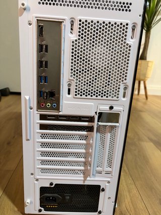 PC Gaming Completo: RTX 4060, Placa B760M, Fuente