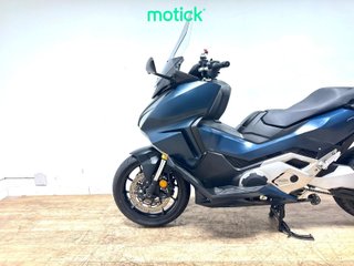 HONDA FORZA 750 (A) (TOP CASE)