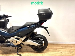 HONDA FORZA 750 (A) (TOP CASE)