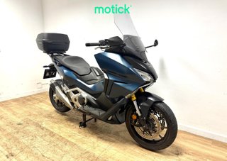 HONDA FORZA 750 (A) (TOP CASE)