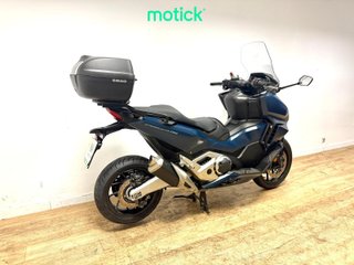 HONDA FORZA 750 (A) (TOP CASE)