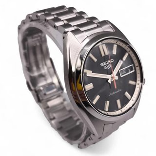 RELOJ SEIKO SRPLSSK1 5 SPORTS CON CAJA Y PAPELES