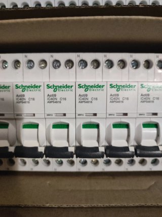60u Dpn 12u de 10,16,20,25,32A  Automático Magntot