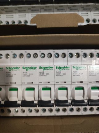 60u Dpn 12u de 10,16,20,25,32A  Automático Magntot