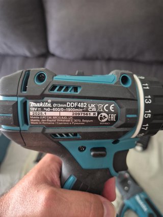 Kit Makita 18V DHR202 + DDF482+2 Baterías+cargador