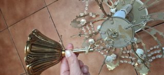 Lámpara colgante dorada con cristales