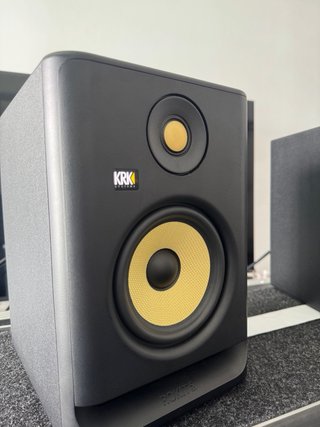 Monitores de estudio para música