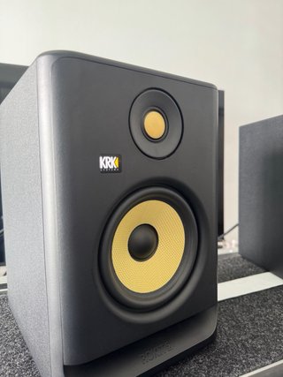 Monitores de estudio para música